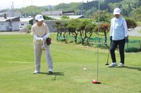 ４６名が熱戦！　パークゴルフ大会開催